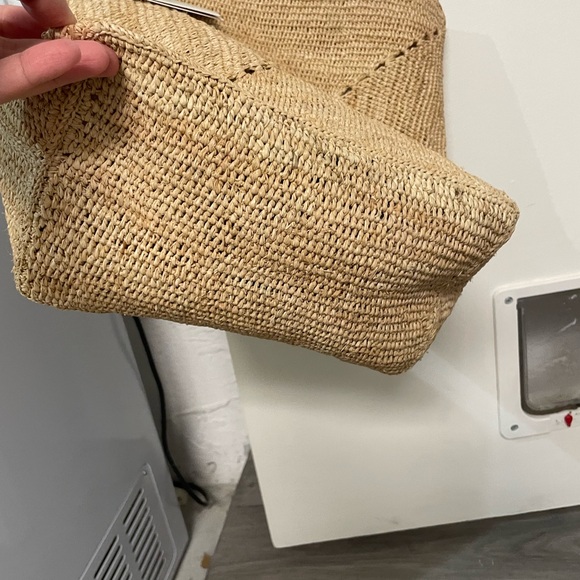 Rachel Zoe Tan Woven Tote Bag with leather straps
Foldable- puzzle bag lookalike - Picture 7 of 8